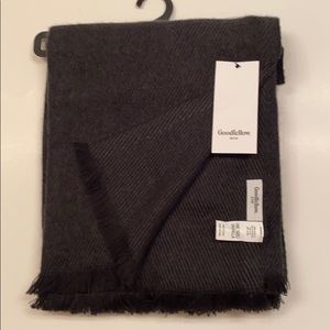 Goodfellow & co black grey fringed scarf